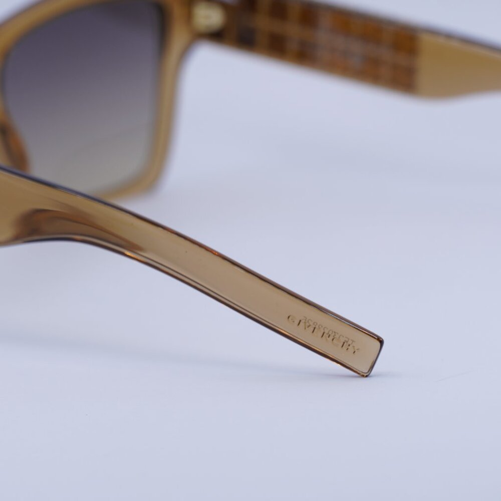 🕶️ New Givenchy GV40076I 57B Sunglasses - Transparent Beige Frame - Picture 5 of 10